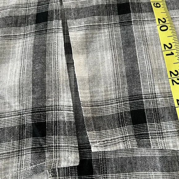 POL Oversized Black and Gray Plaid Button-Down High Low Tunic Top Size Small - Picture 5 of 8